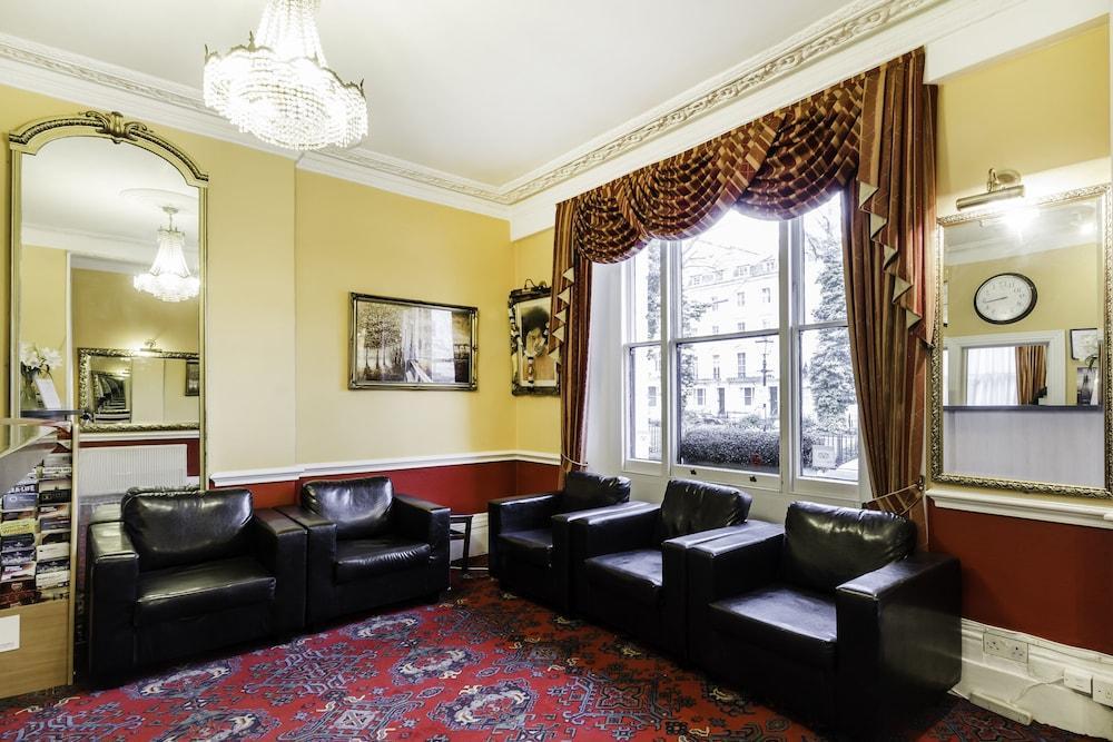 Tudor Court Hotel Londen Buitenkant foto